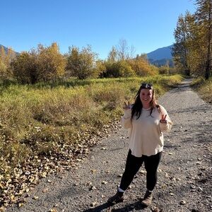 Meet your Posher, Emily